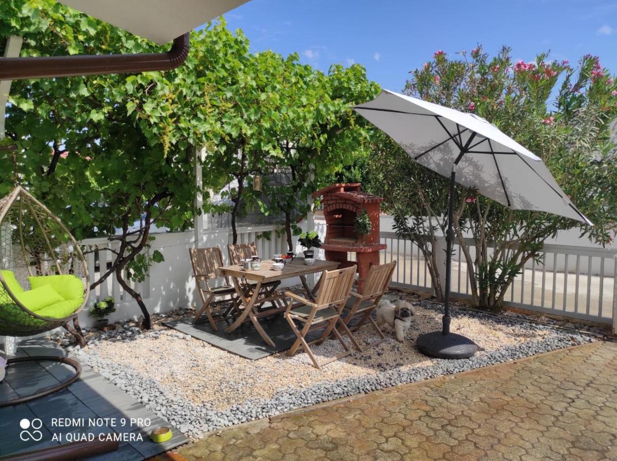 Holiday Home Morgan Vir Εξωτερικό φωτογραφία