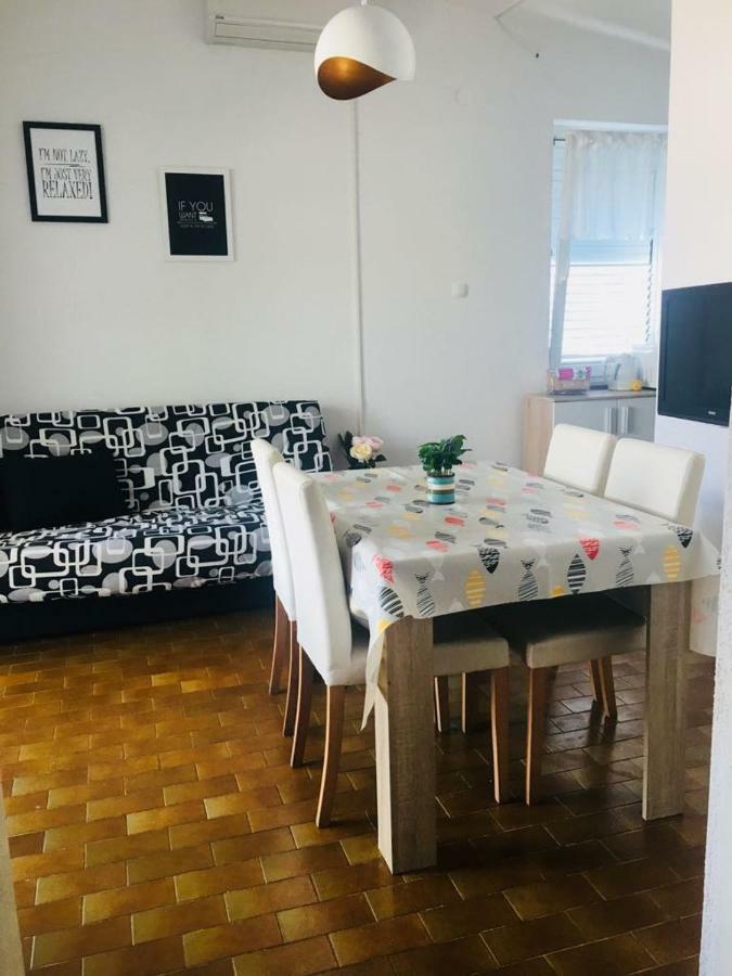 Holiday Home Morgan Vir Εξωτερικό φωτογραφία